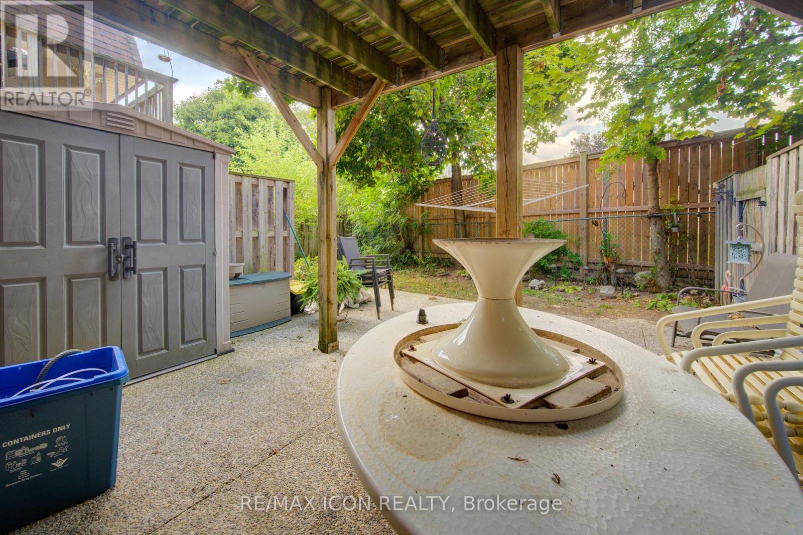 Photo 8 of 57 49 Cedarwoods Crescent, Kitchener ON