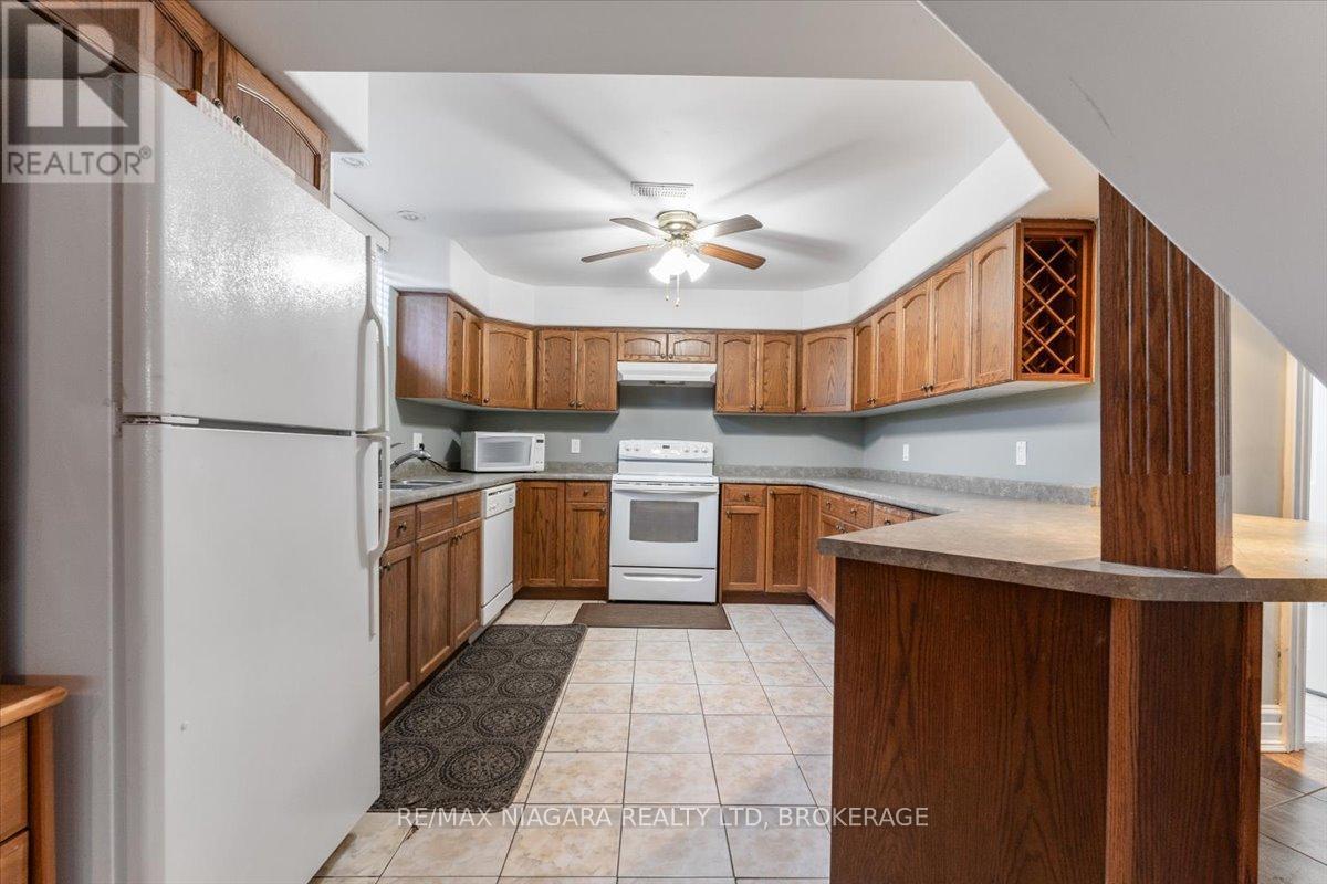 Photo 32 of 5199 Sherkston Road, Port Colborne ON