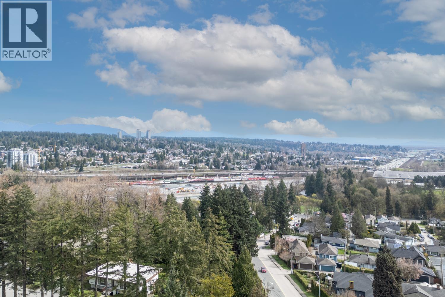 Photo 2 of 9263 10th Avenue, Burnaby BC