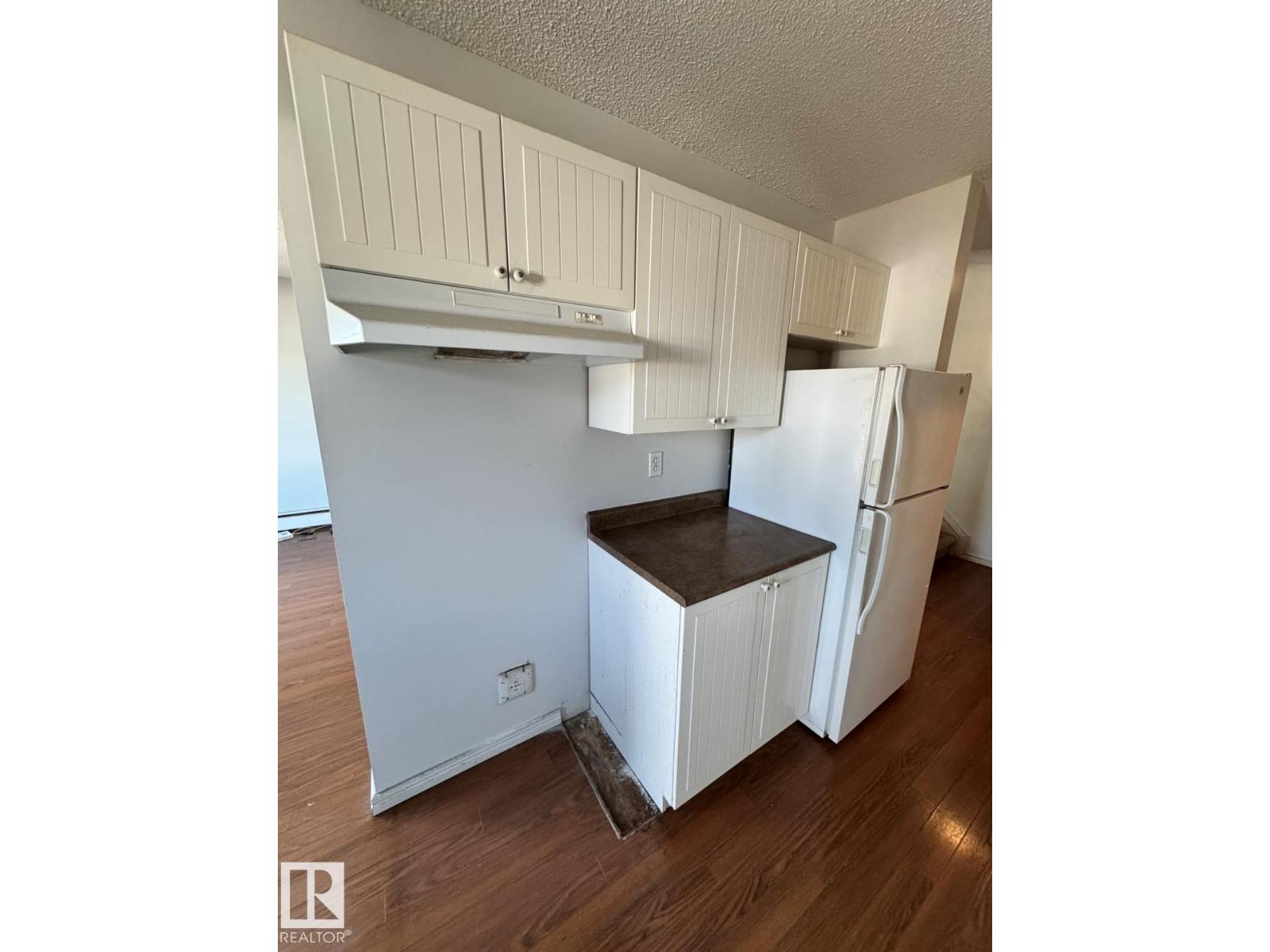 Photo 8 of 205 11429 124 St Nw, Edmonton AB