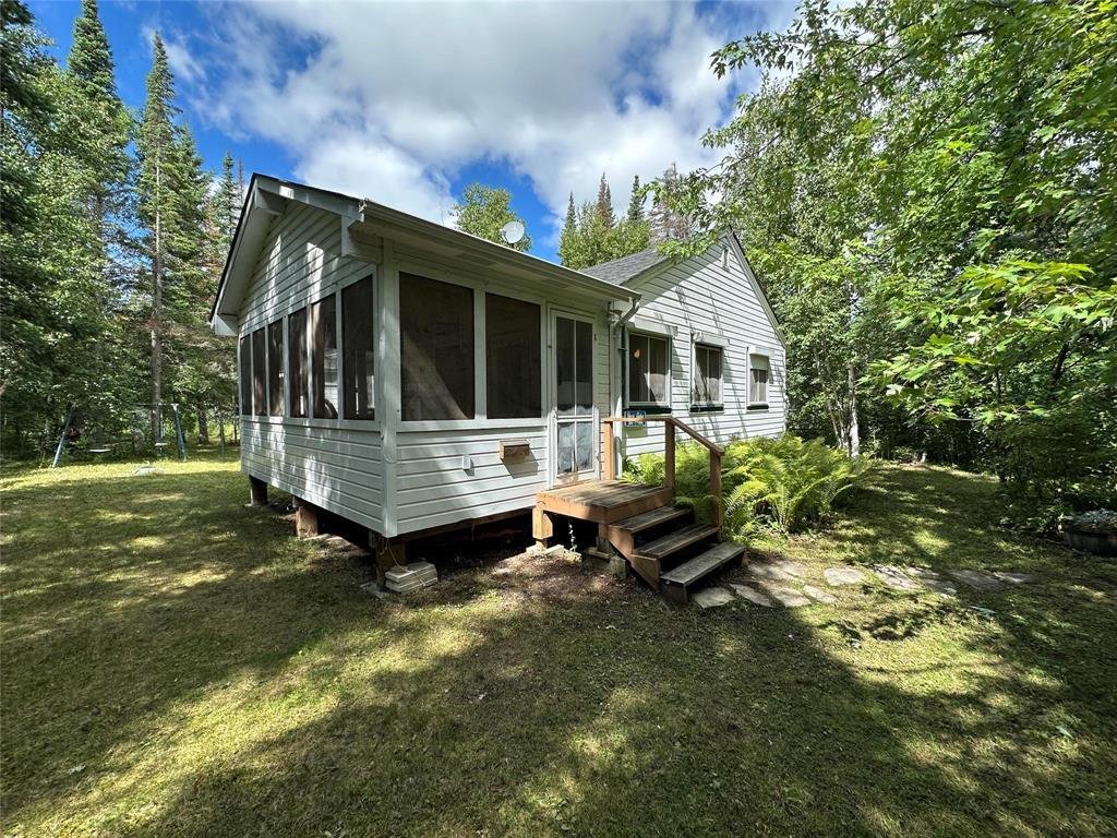 Photo 19 of 314 7th Avenue, Victoria Beach MB