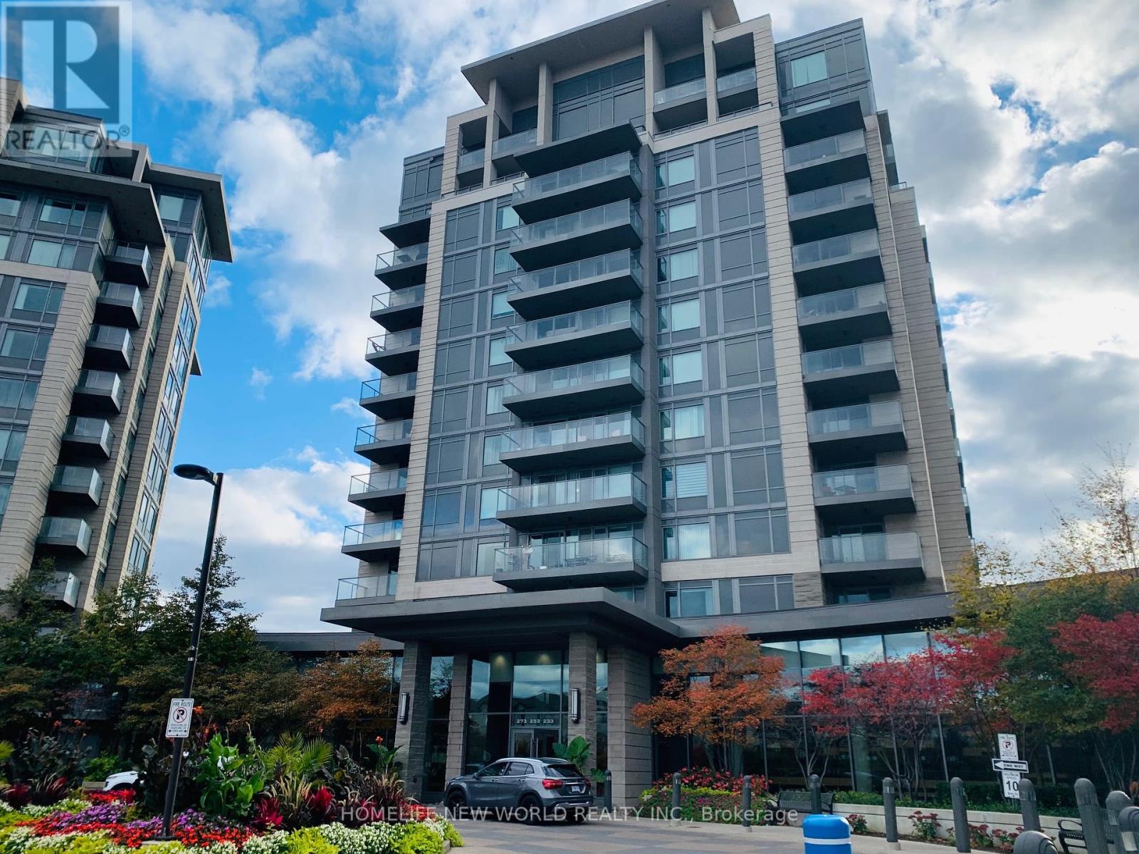 Photo 2 of 911 253 South Park Road, Markham ON