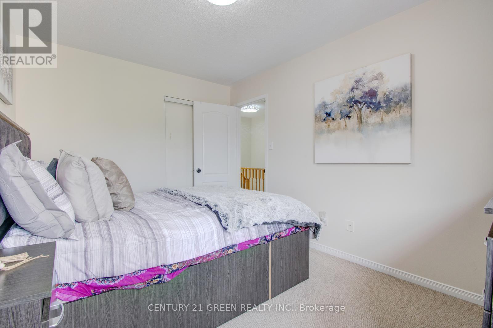 Photo 37 of 26 Oatfield Road, Brampton ON