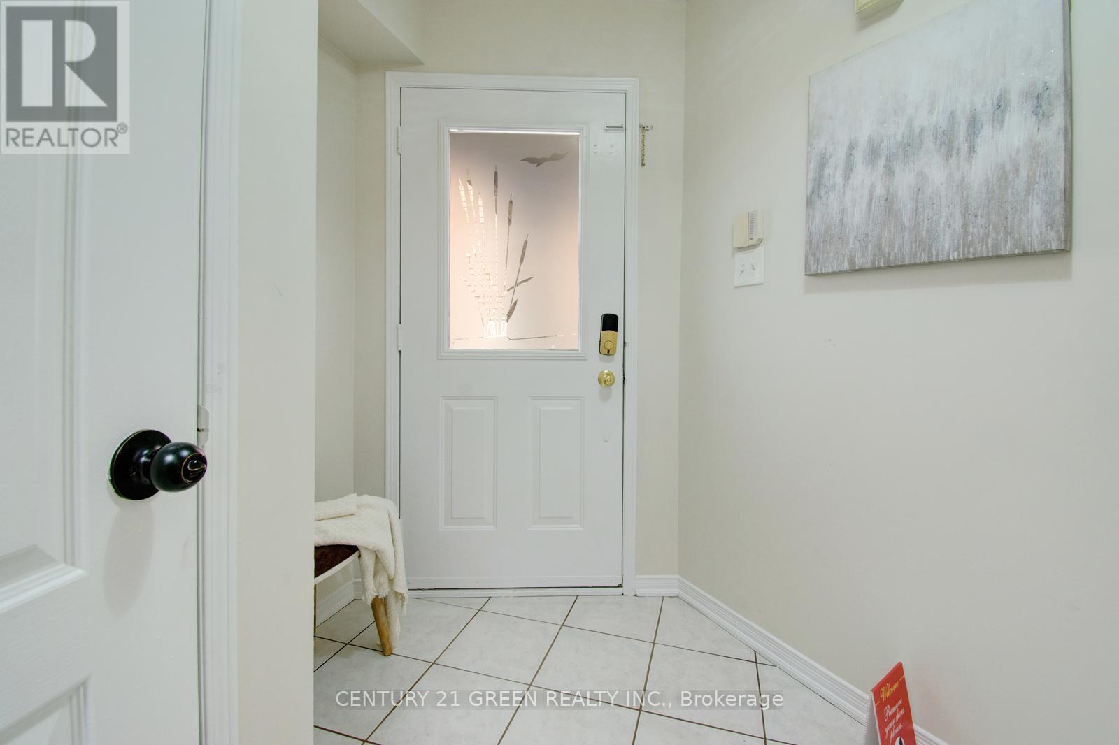 Photo 23 of 26 Oatfield Road, Brampton ON