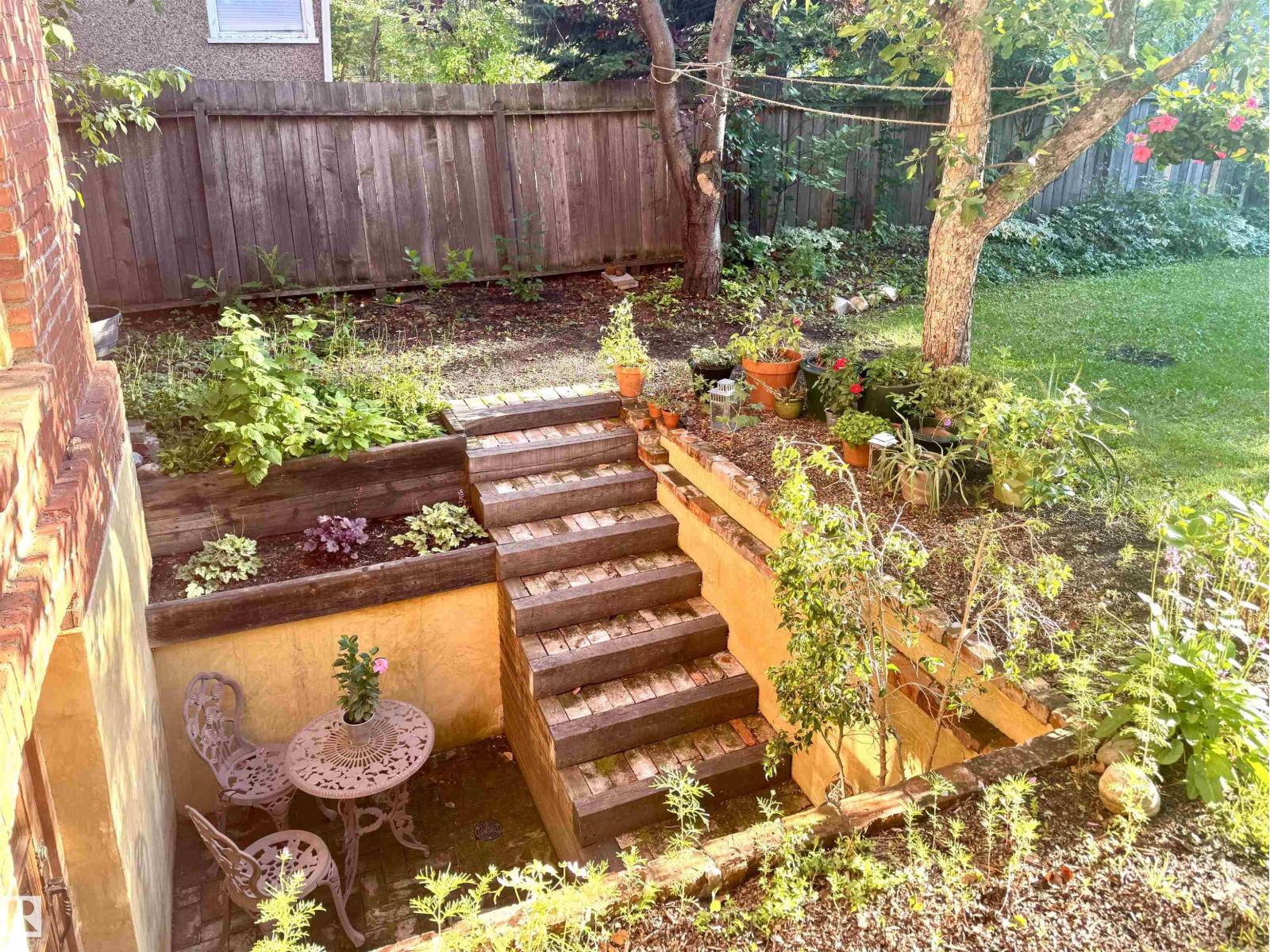 Photo 35 of 7024 105 A St Nw, Edmonton AB