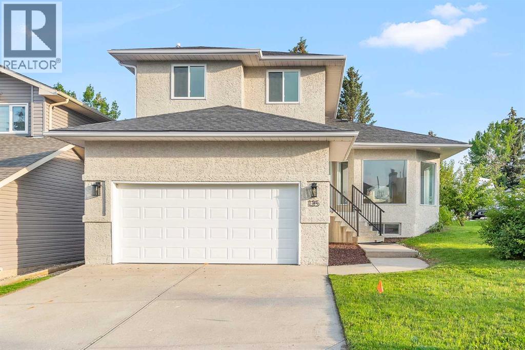 Single Family House for Sale in  Sandringham Road NW Sandstone Valley Calgary 
