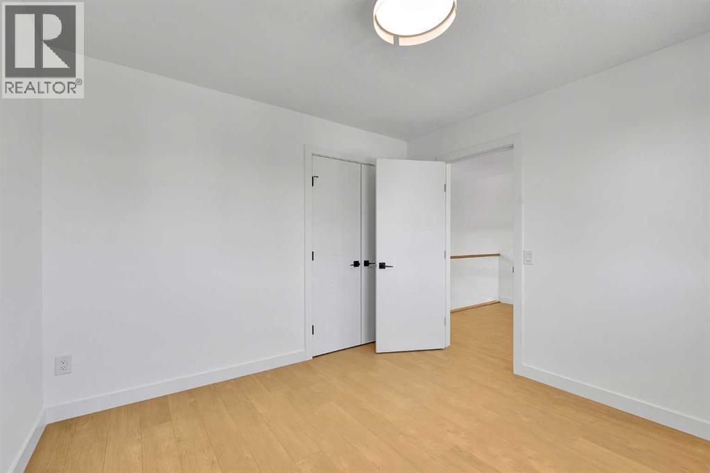 Single Family House for Sale in  Sandringham Road NW Sandstone Valley Calgary 