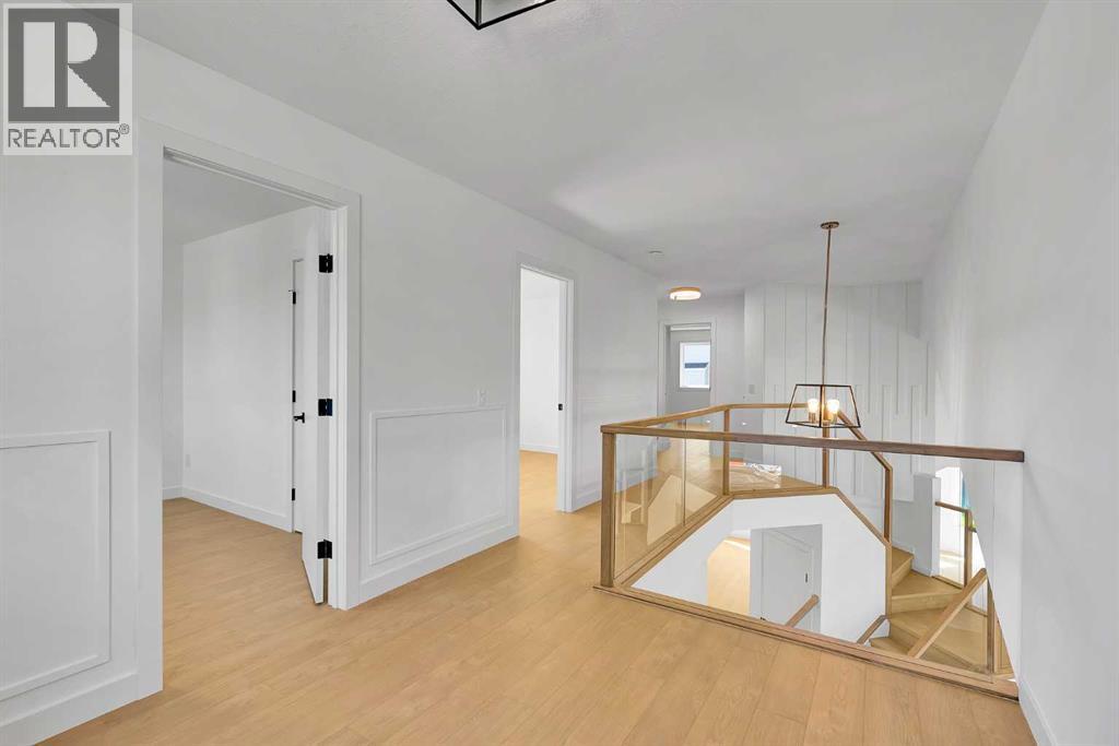 Single Family House for Sale in  Sandringham Road NW Sandstone Valley Calgary 