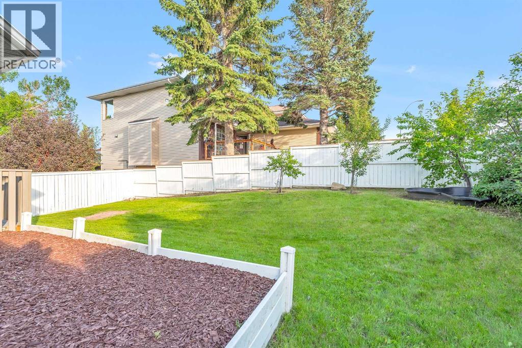 Single Family House for Sale in  Sandringham Road NW Sandstone Valley Calgary 