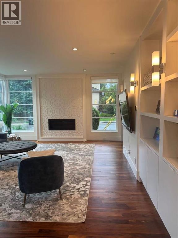 Single Family House for Sale in   Street SW Elbow Park Calgary 