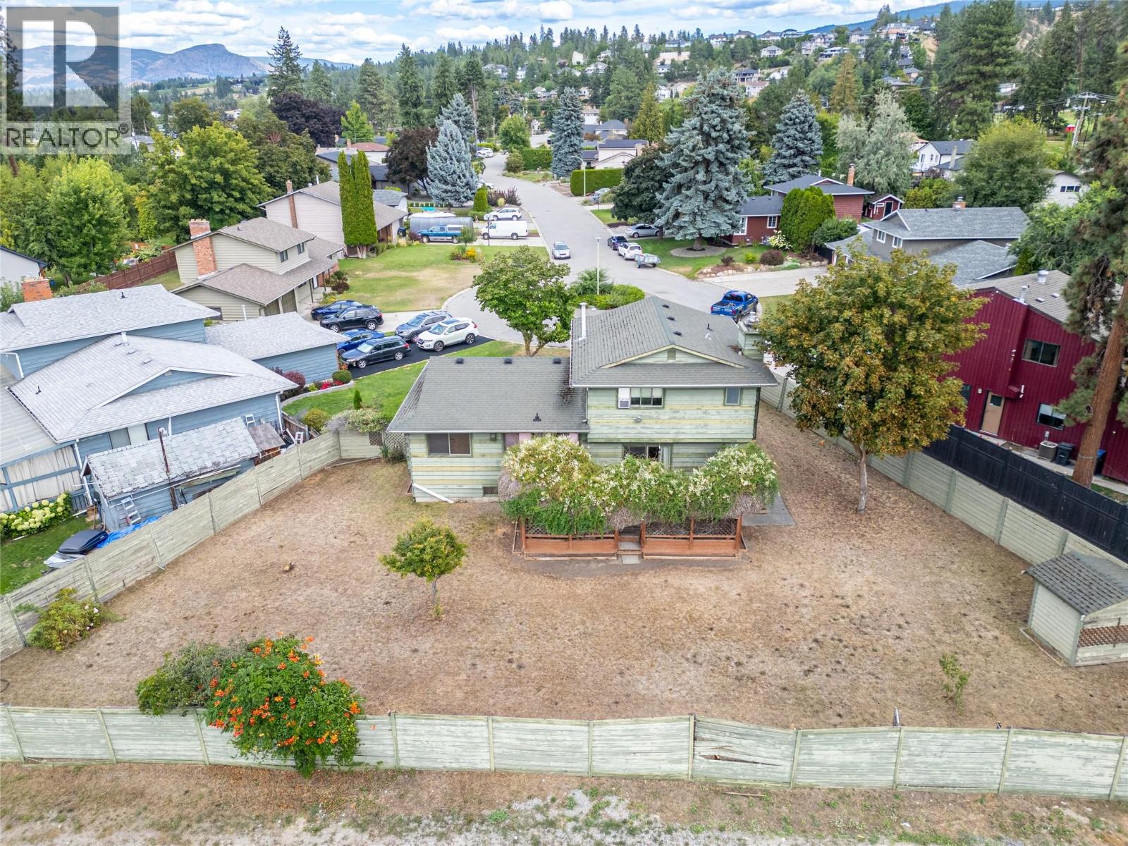 Photo 19 of 620 Tomby Court, Kelowna BC