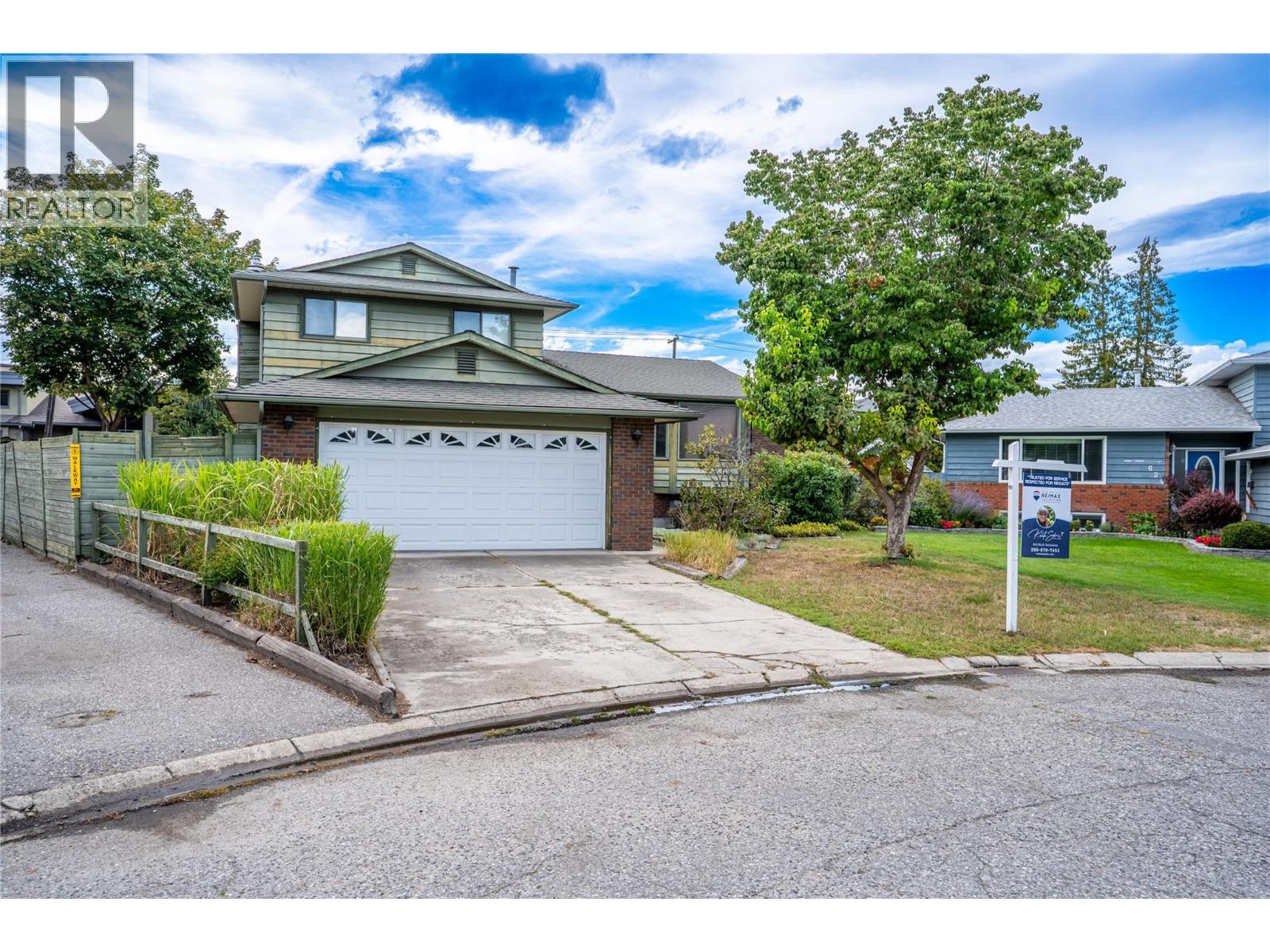 Photo 14 of 620 Tomby Court, Kelowna BC