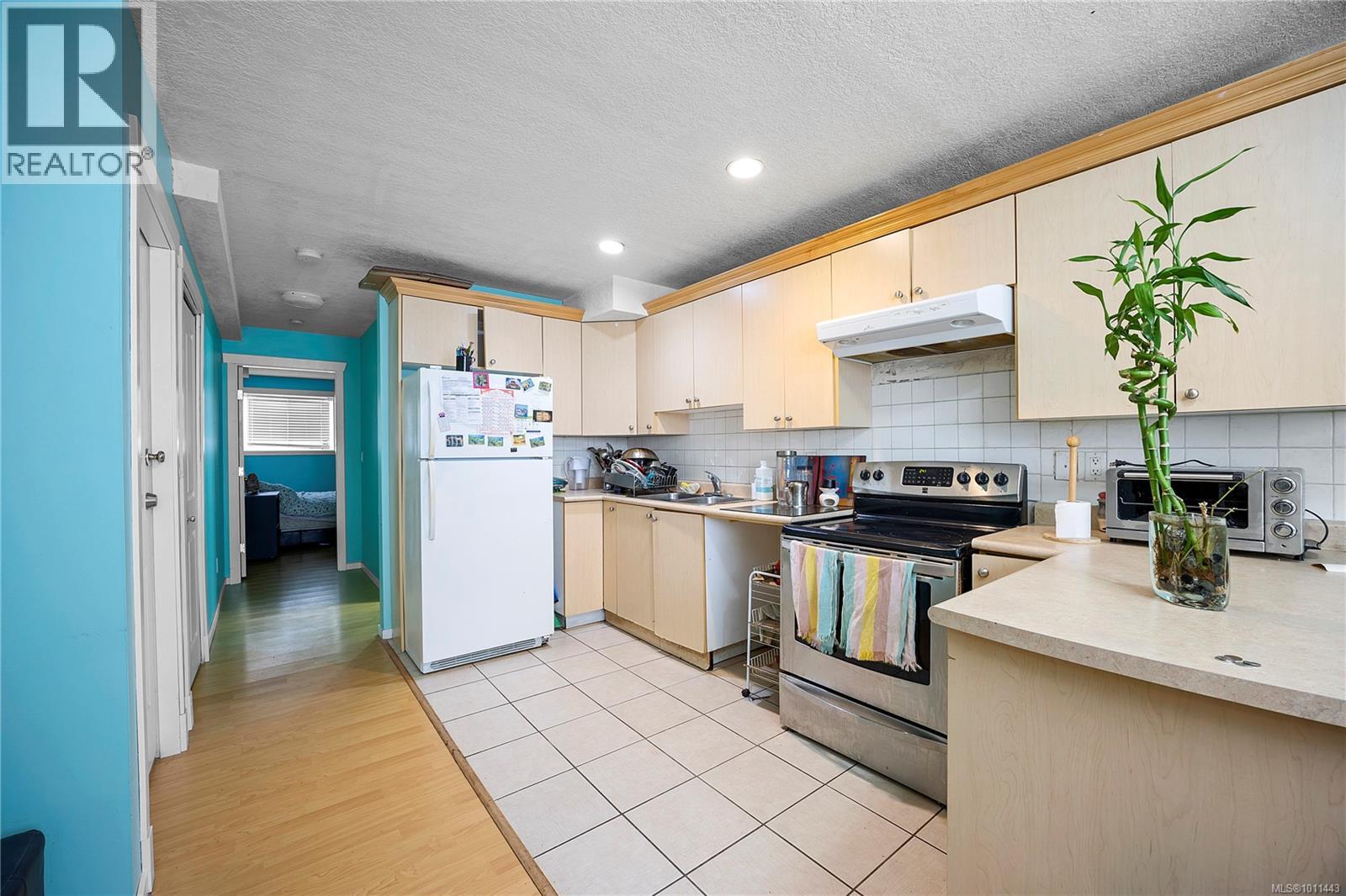 Photo 9 of 4740 Fairbrook Cres, Nanaimo BC