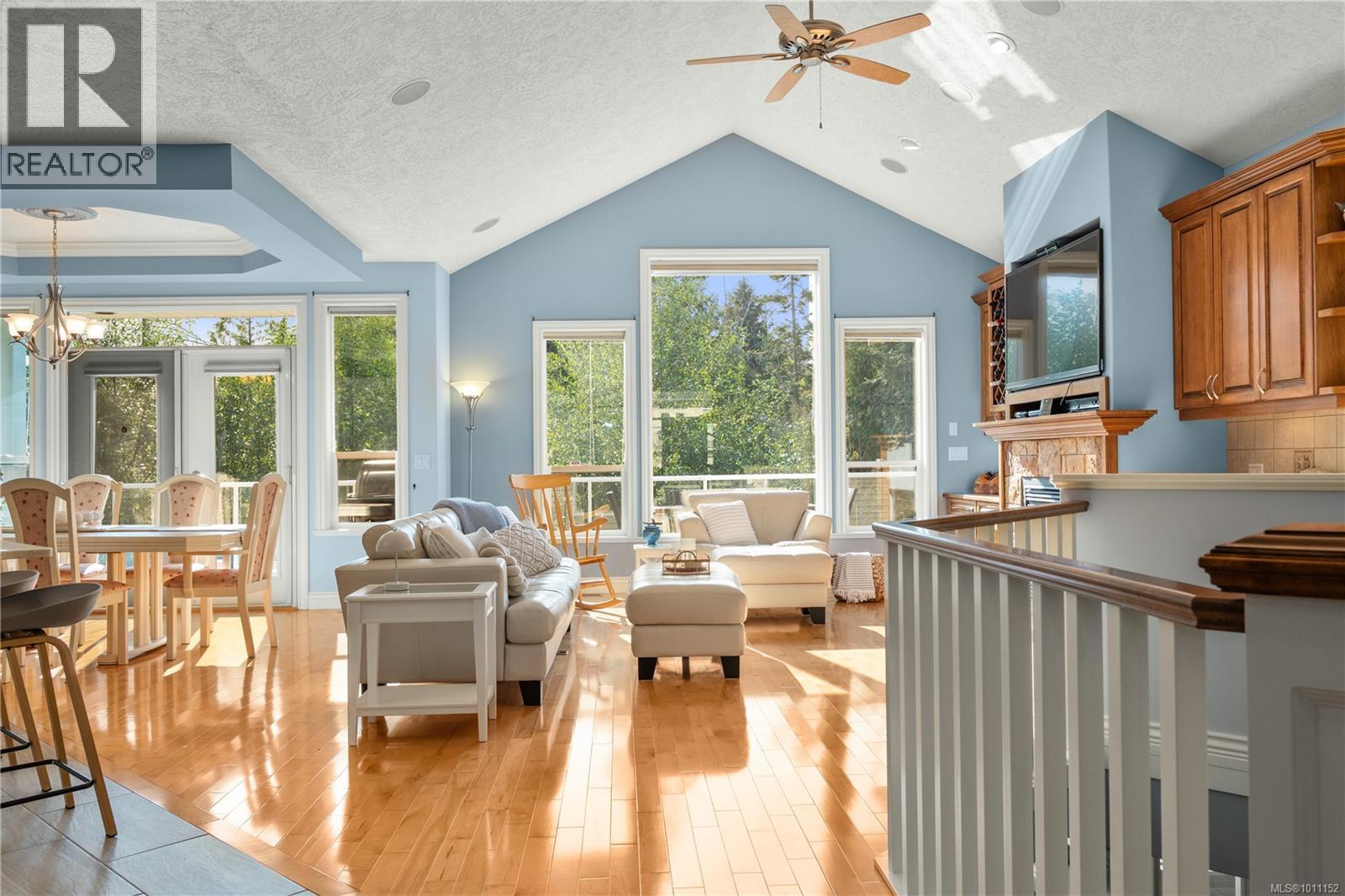 Photo 28 of 3225 Willowmere Cres, Nanaimo BC