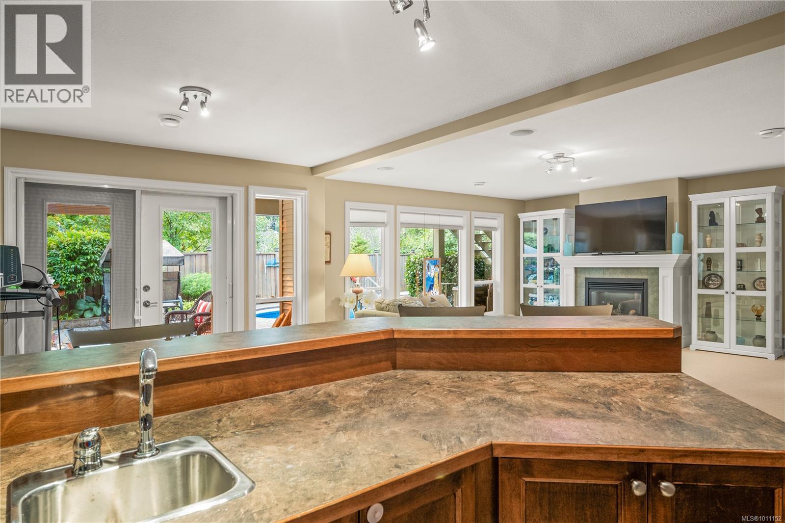 Photo 6 of 3225 Willowmere Cres, Nanaimo BC