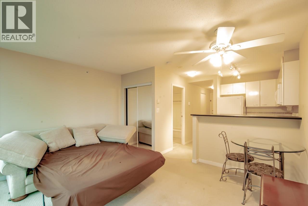 Photo 4 of 909 1367 Alberni Street, Vancouver BC