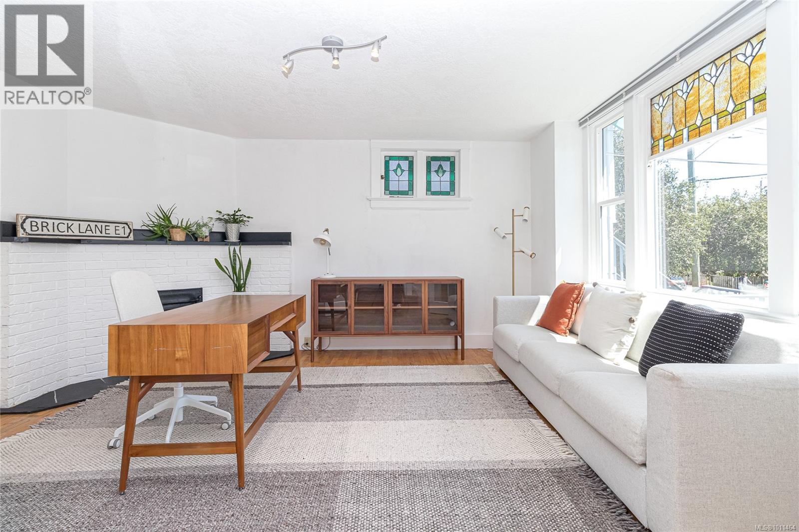 Photo 31 of 1512 Brooke St, Victoria BC