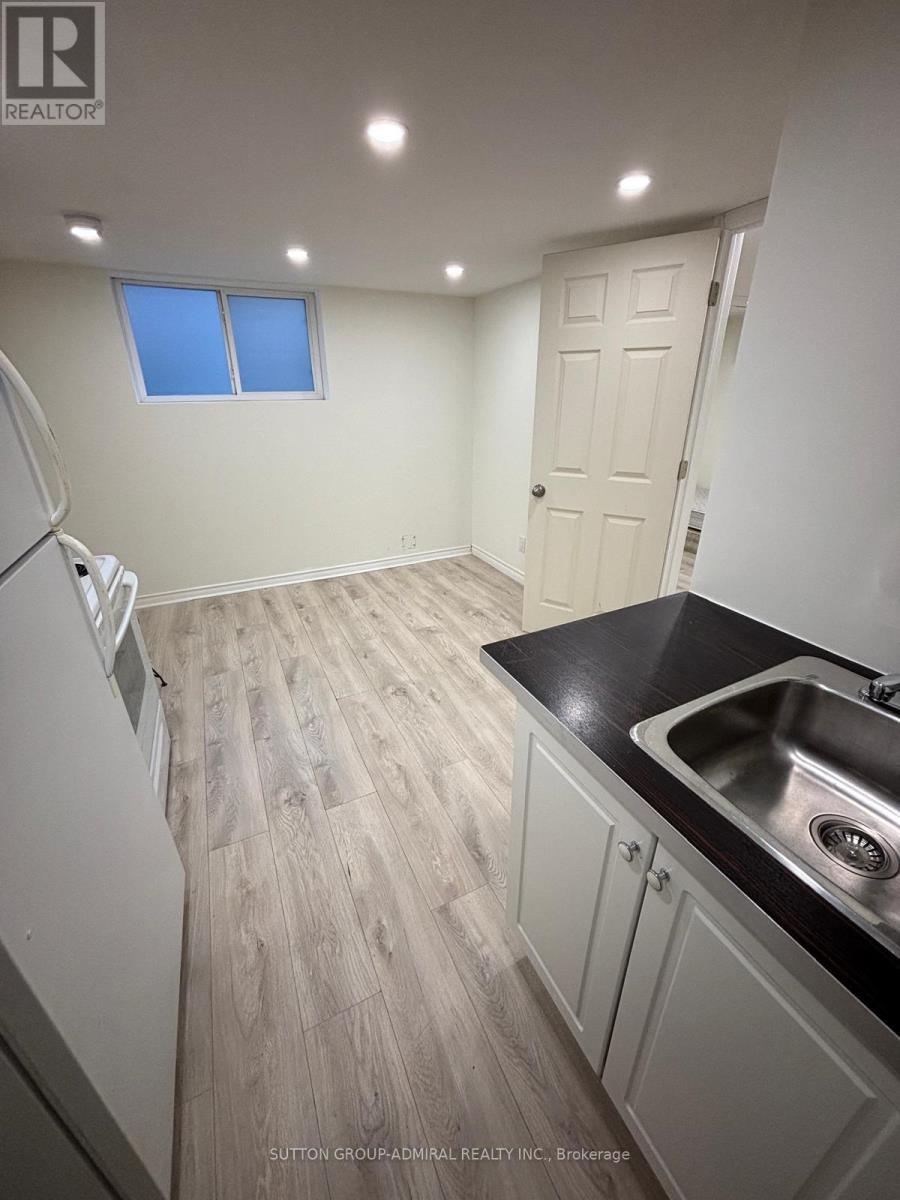 Photo 6 of 1 116 Fisherville Road, Toronto ON