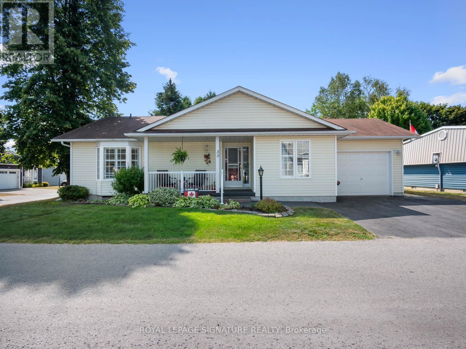Photo 14 of 33 Steelhead Lane, Clarington ON