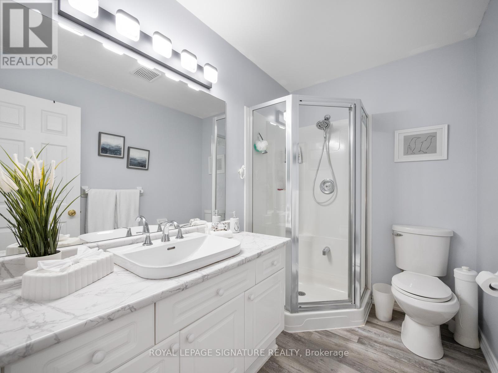 Photo 29 of 33 Steelhead Lane, Clarington ON