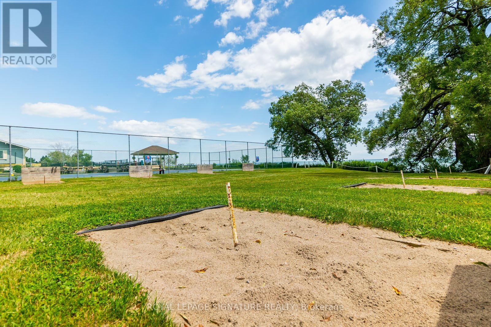 Photo 44 of 33 Steelhead Lane, Clarington ON