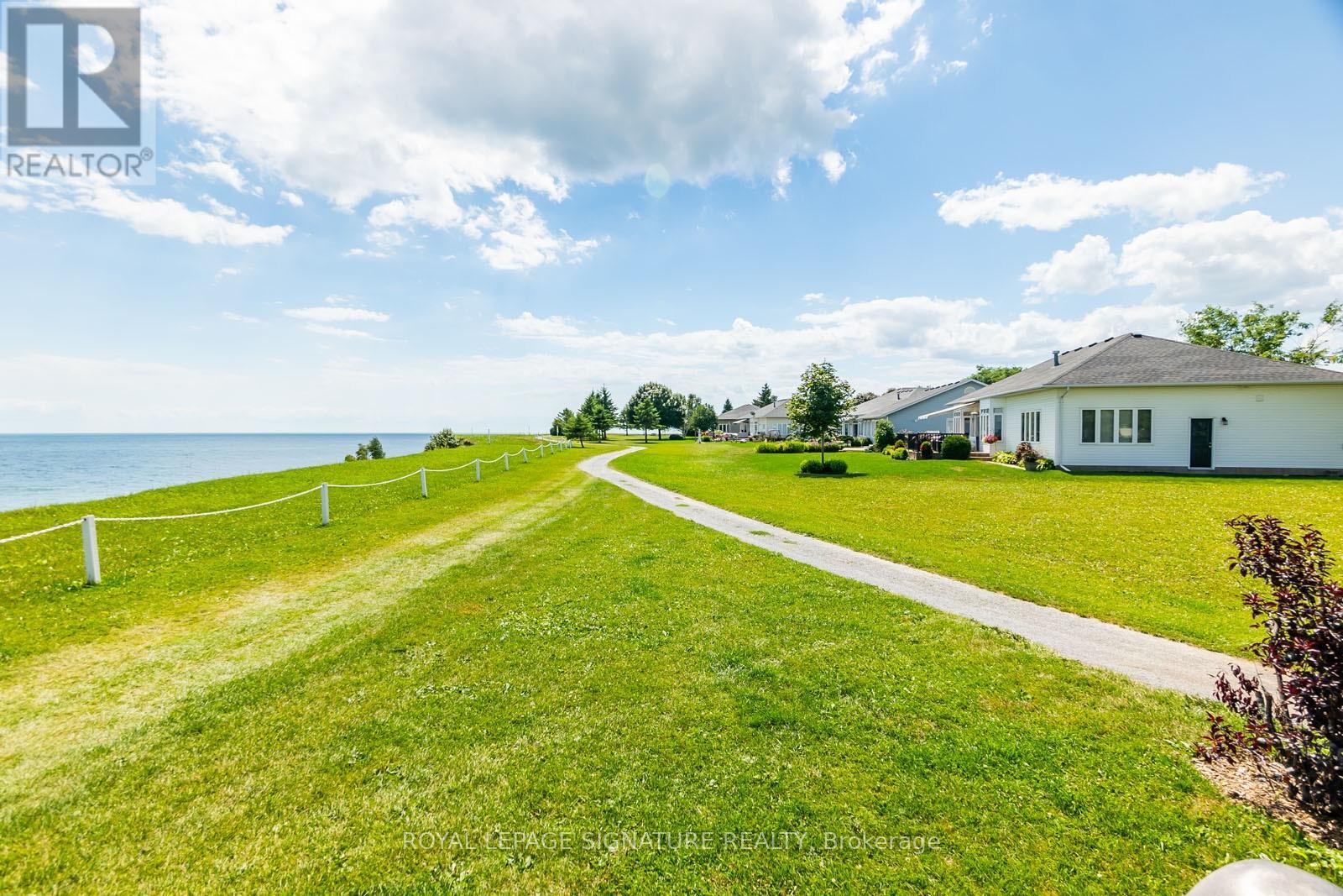 Photo 13 of 33 Steelhead Lane, Clarington ON