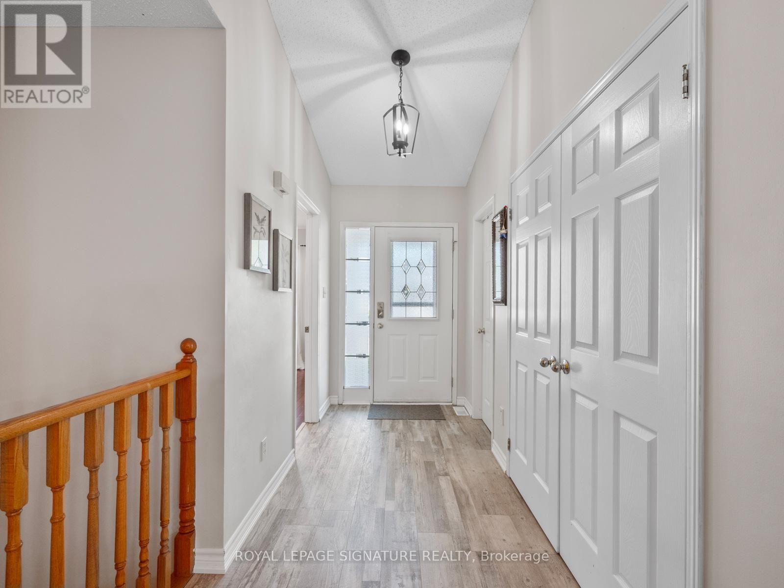 Photo 22 of 33 Steelhead Lane, Clarington ON