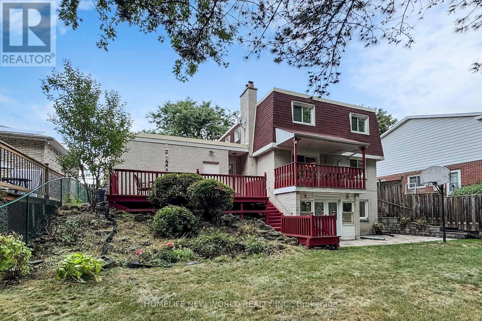 Photo 9 of 781 Huntingwood Drive, Toronto ON