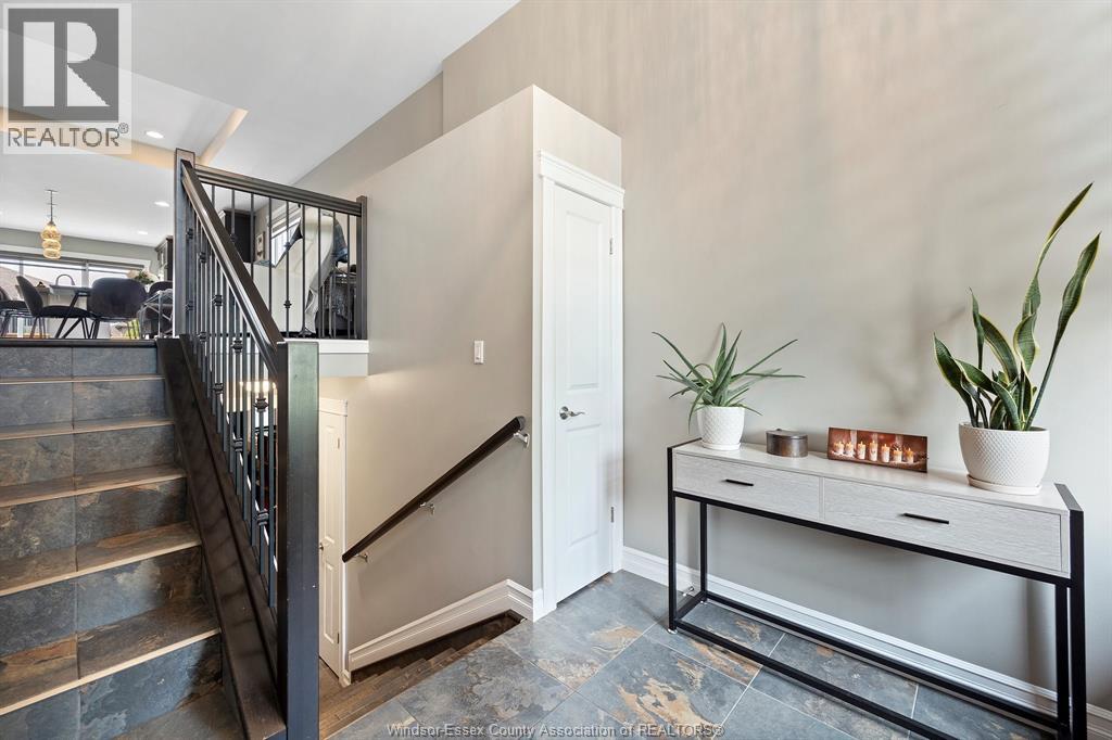 Photo 17 of 11922 Thistledown Avenue, Windsor ON