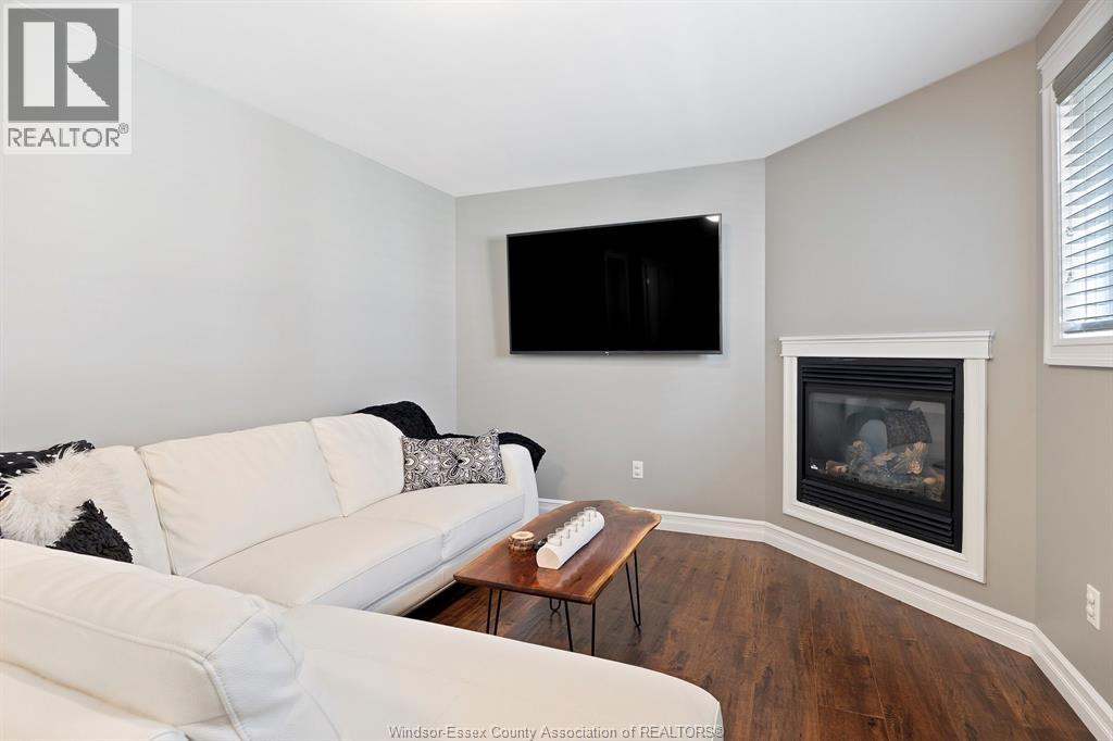Photo 19 of 11922 Thistledown Avenue, Windsor ON