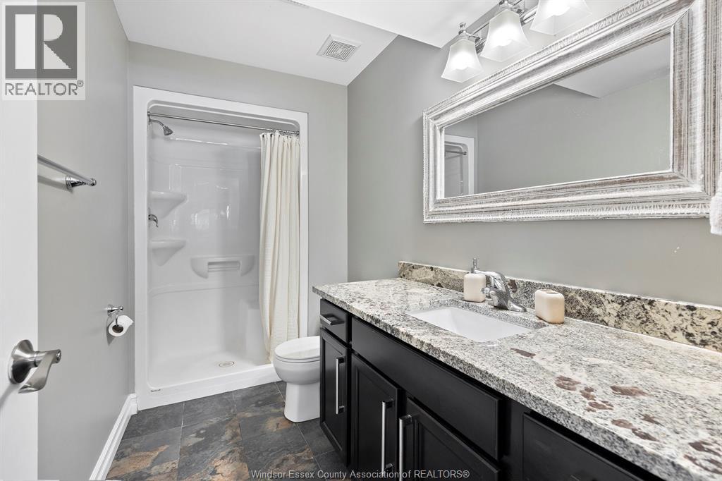 Photo 22 of 11922 Thistledown Avenue, Windsor ON