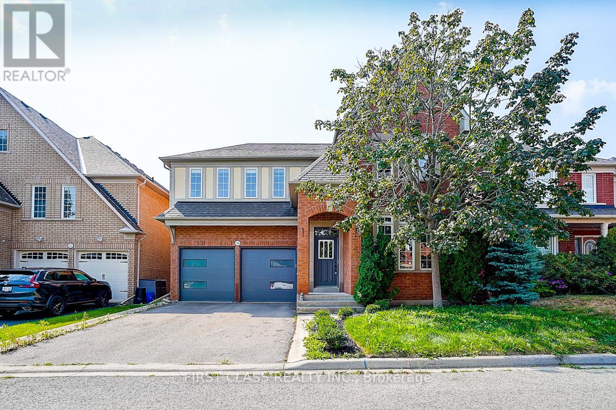 Photo 1 of 50 Hayfield Crescent, Richmond Hill ON