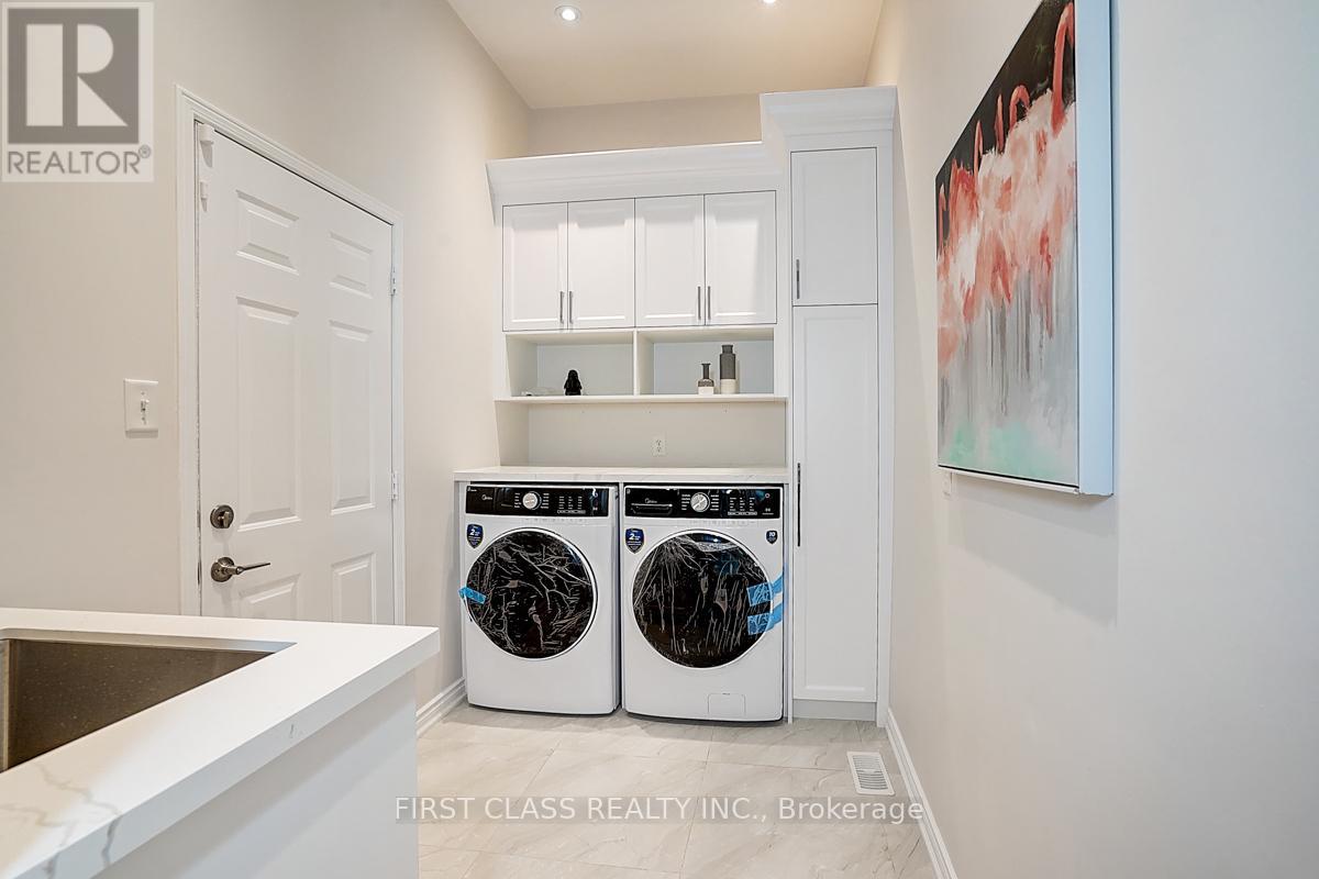 Photo 20 of 50 Hayfield Crescent, Richmond Hill ON