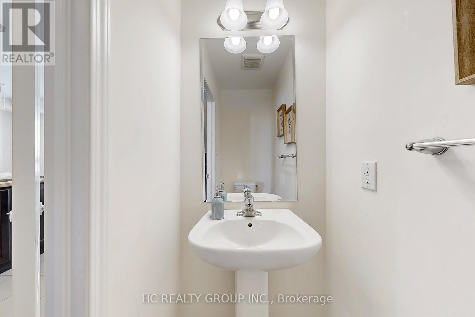 Photo 18 of 350 Arthur Bonner Avenue, Markham ON