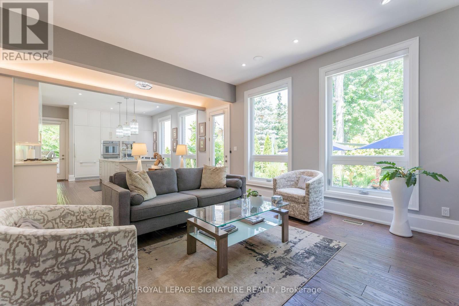 Photo 7 of 1449 Crescent Road, Mississauga ON