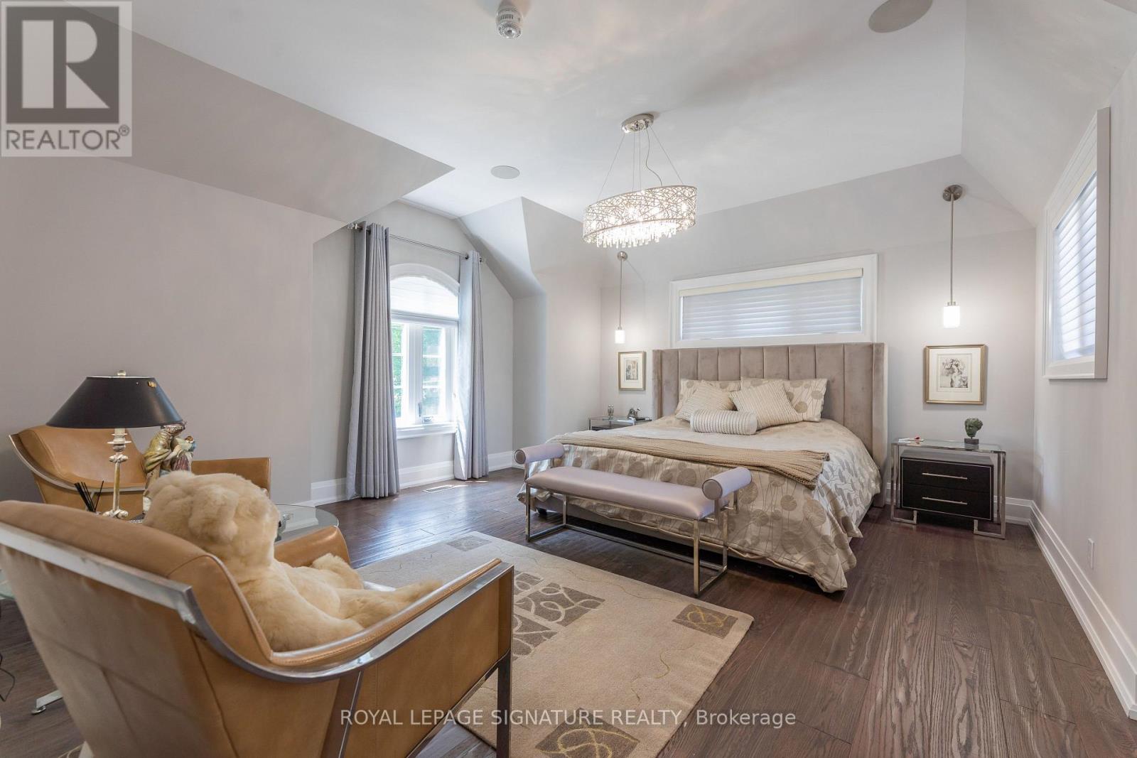Photo 37 of 1449 Crescent Road, Mississauga ON