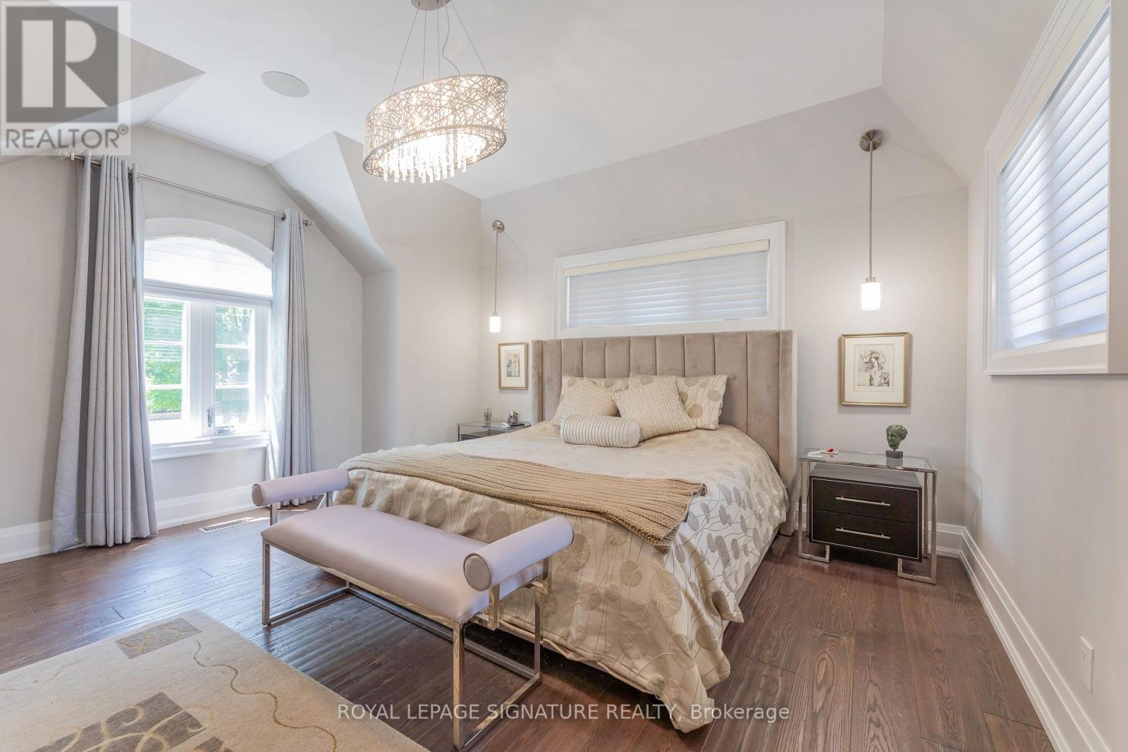 Photo 10 of 1449 Crescent Road, Mississauga ON