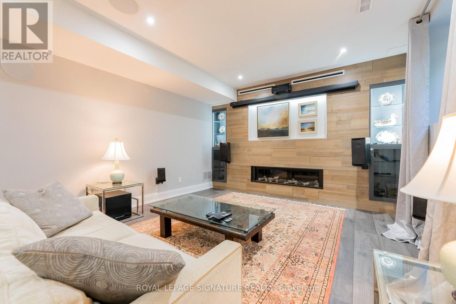 Photo 15 of 1449 Crescent Road, Mississauga ON
