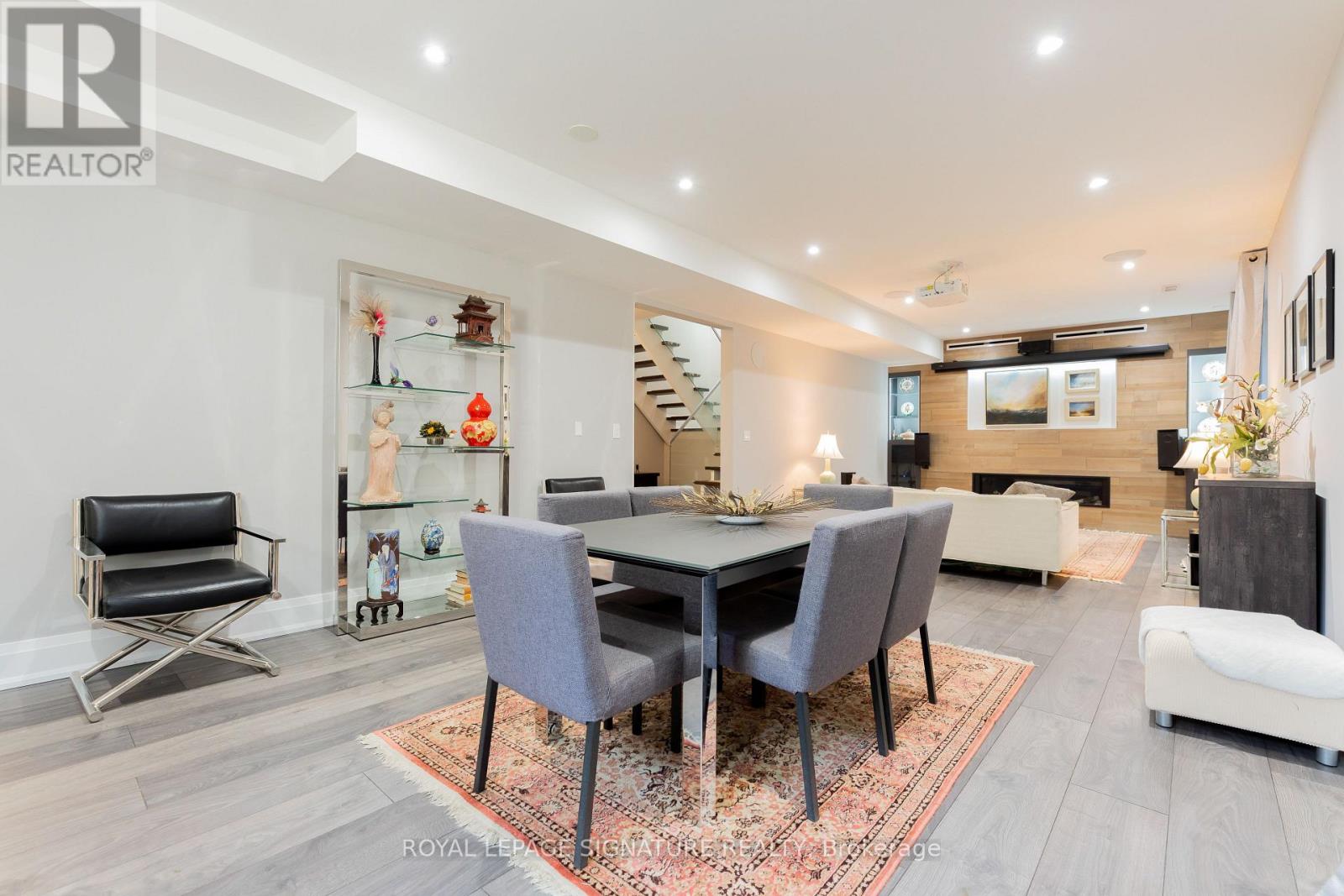 Photo 32 of 1449 Crescent Road, Mississauga ON