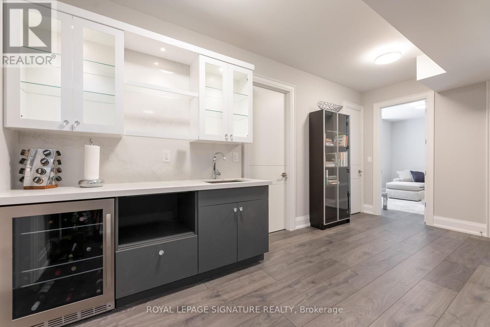 Photo 34 of 1449 Crescent Road, Mississauga ON