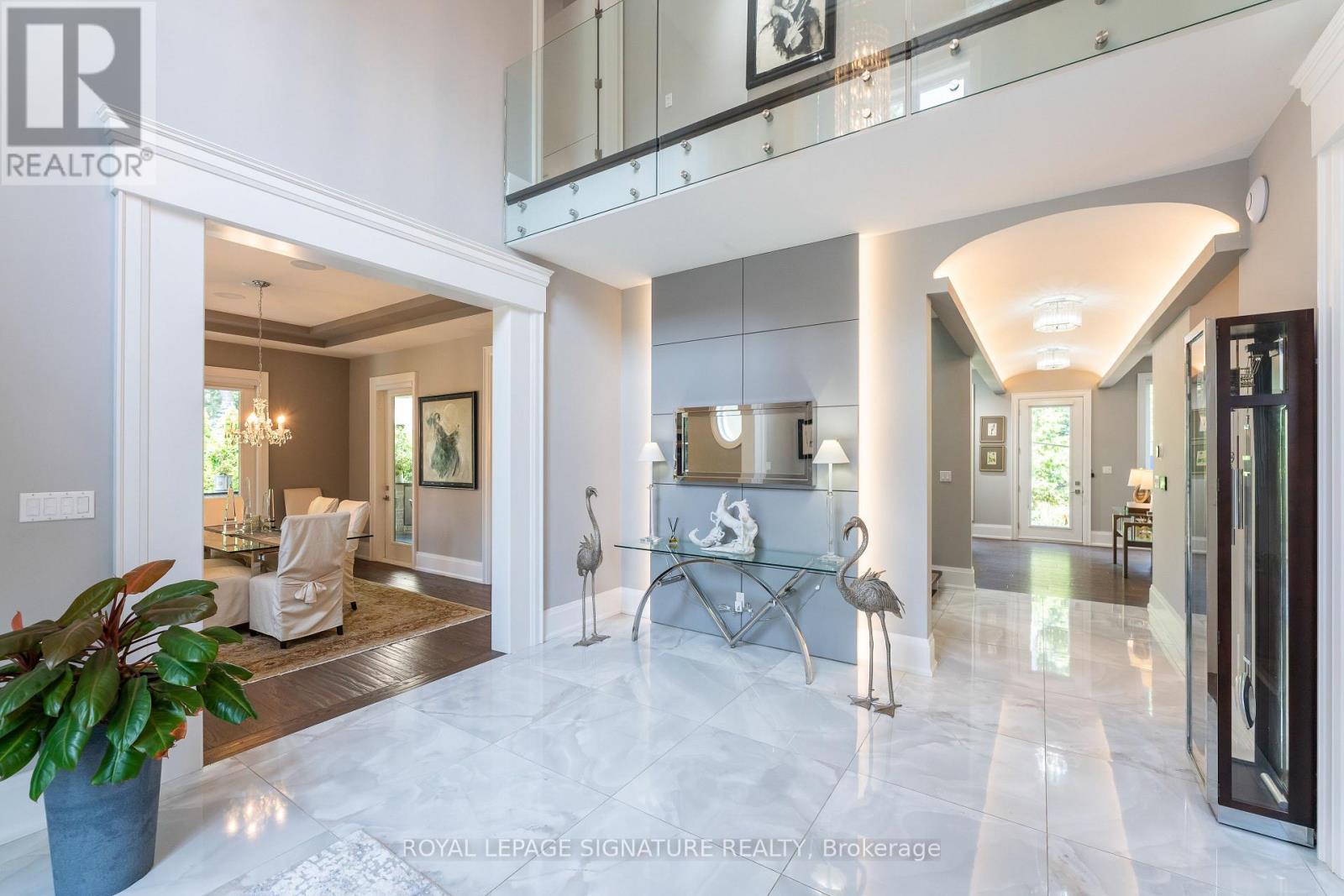 Photo 3 of 1449 Crescent Road, Mississauga ON