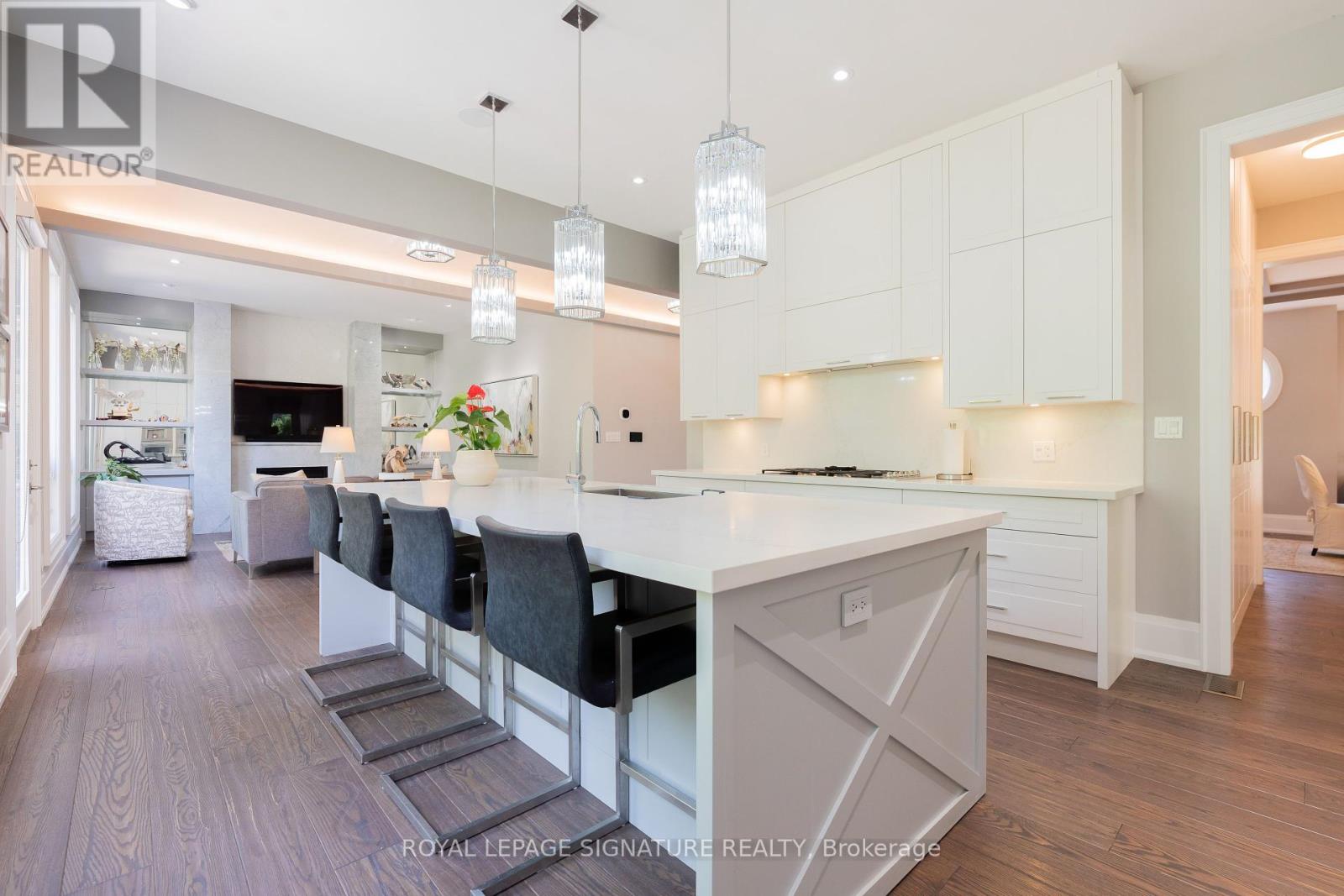 Photo 16 of 1449 Crescent Road, Mississauga ON