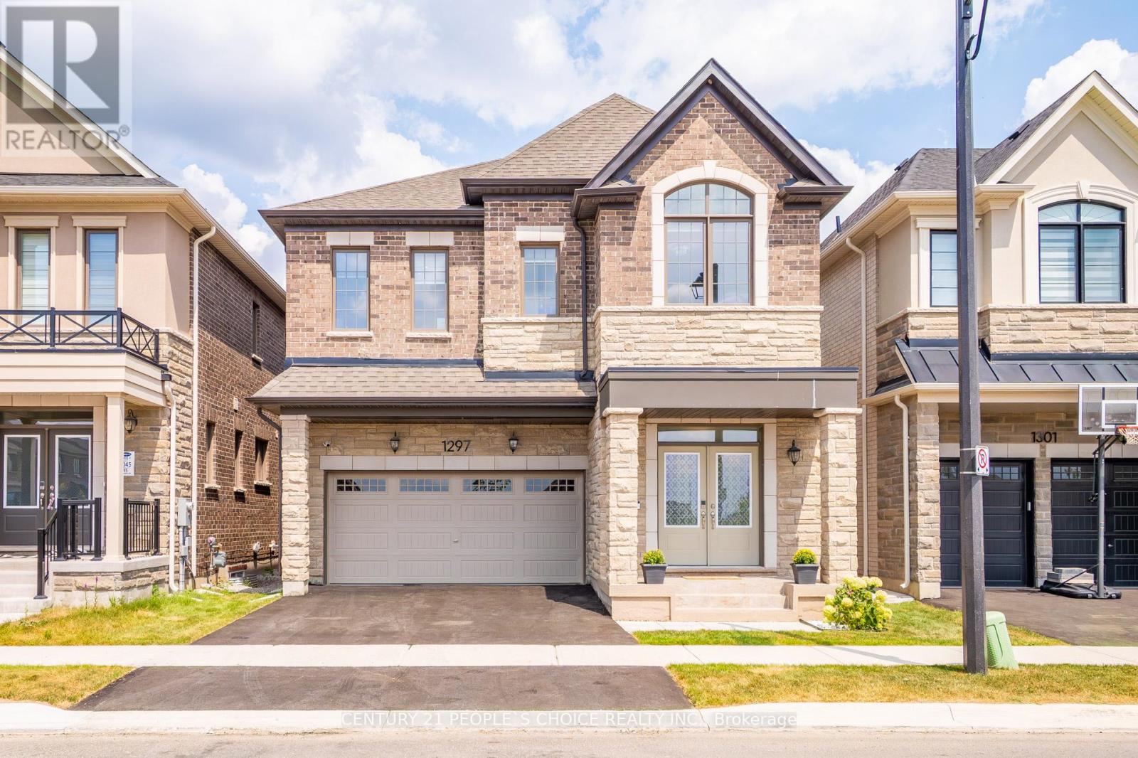 Photo 10 of 1297 Manitou Way, Milton ON