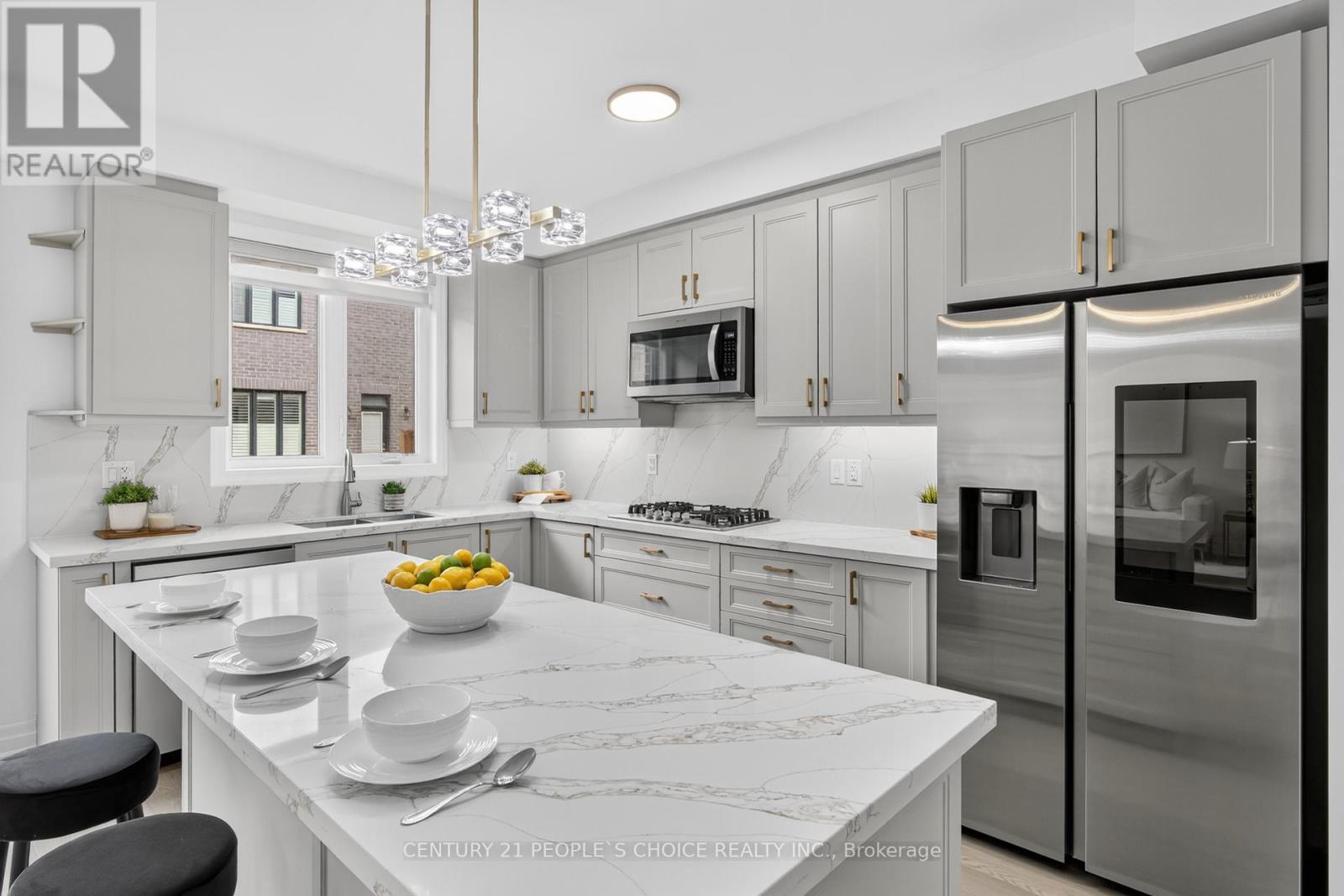 Photo 4 of 1297 Manitou Way, Milton ON
