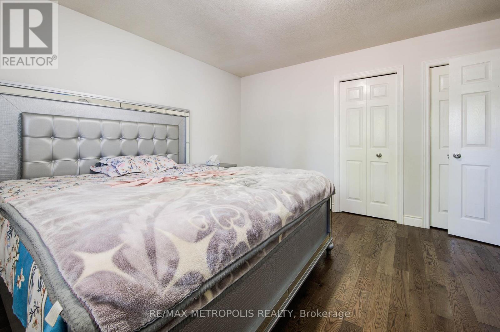 Photo 21 of 258 Saginaw Parkway, Cambridge ON