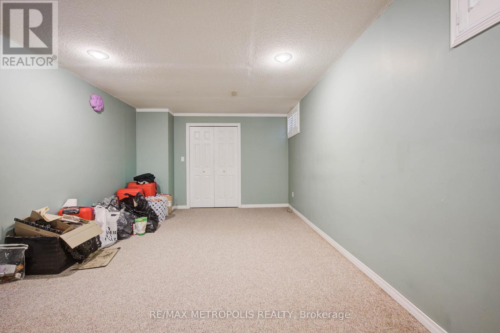 Photo 17 of 258 Saginaw Parkway, Cambridge ON