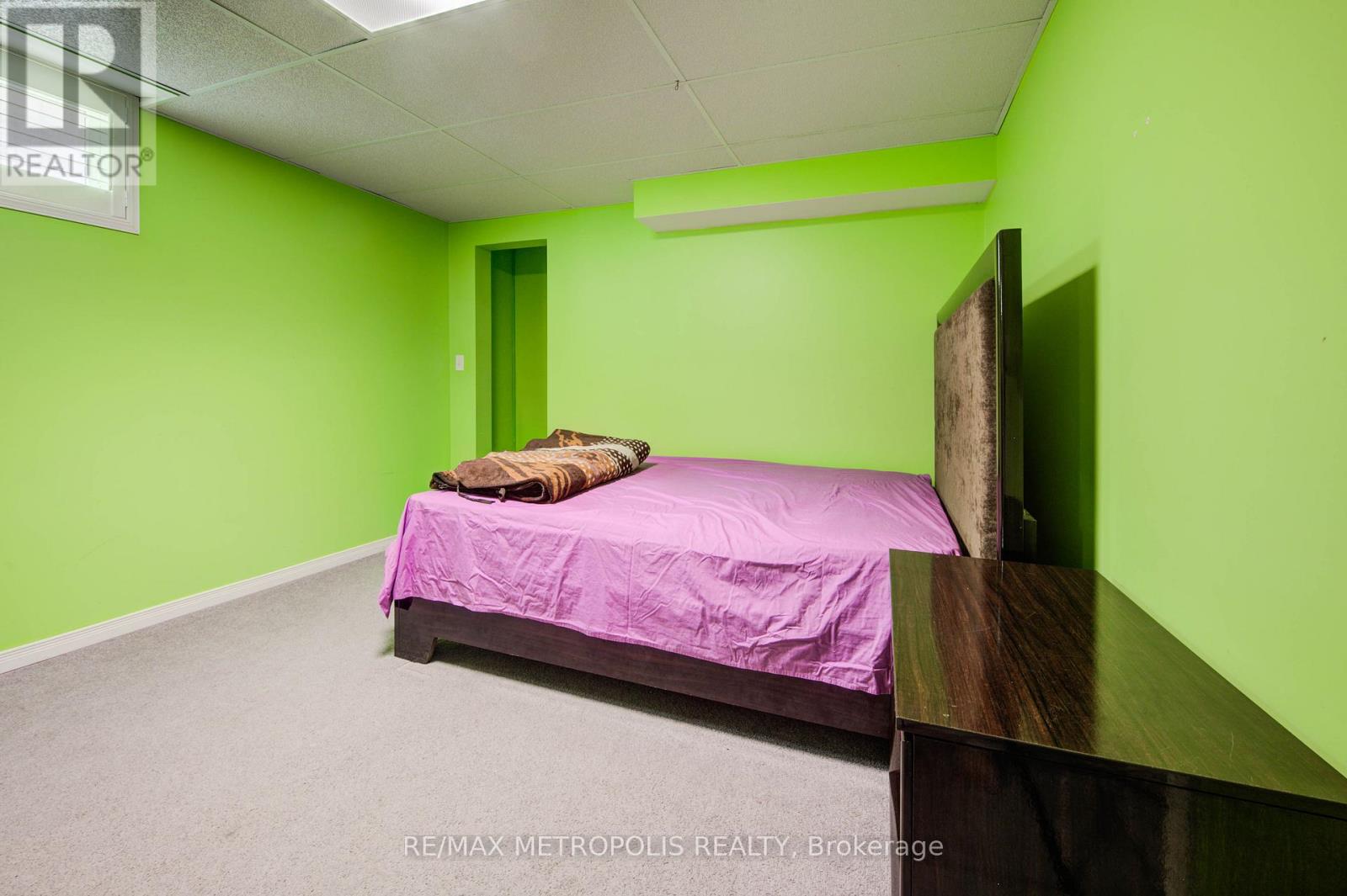 Photo 31 of 258 Saginaw Parkway, Cambridge ON