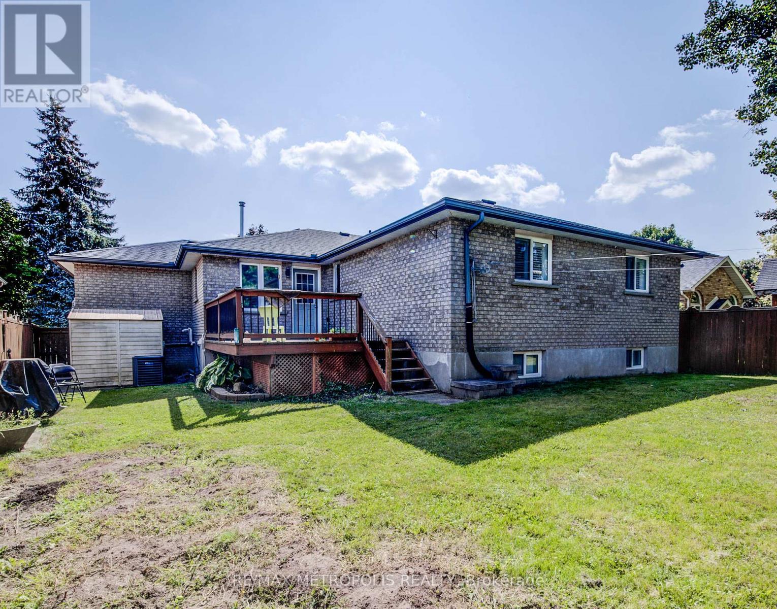Photo 9 of 258 Saginaw Parkway, Cambridge ON