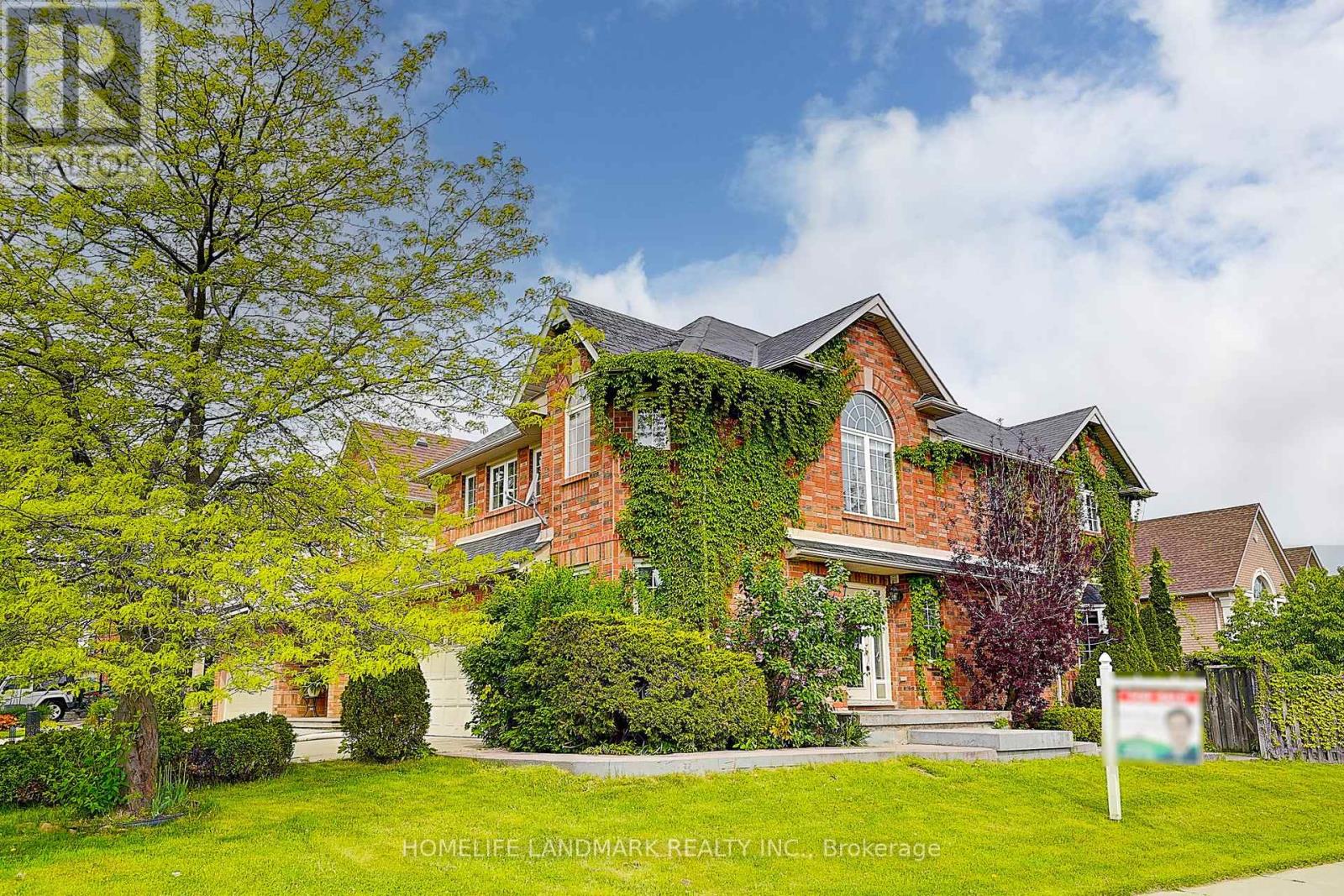 Photo 9 of 93 Pelham Drive, Hamilton ON