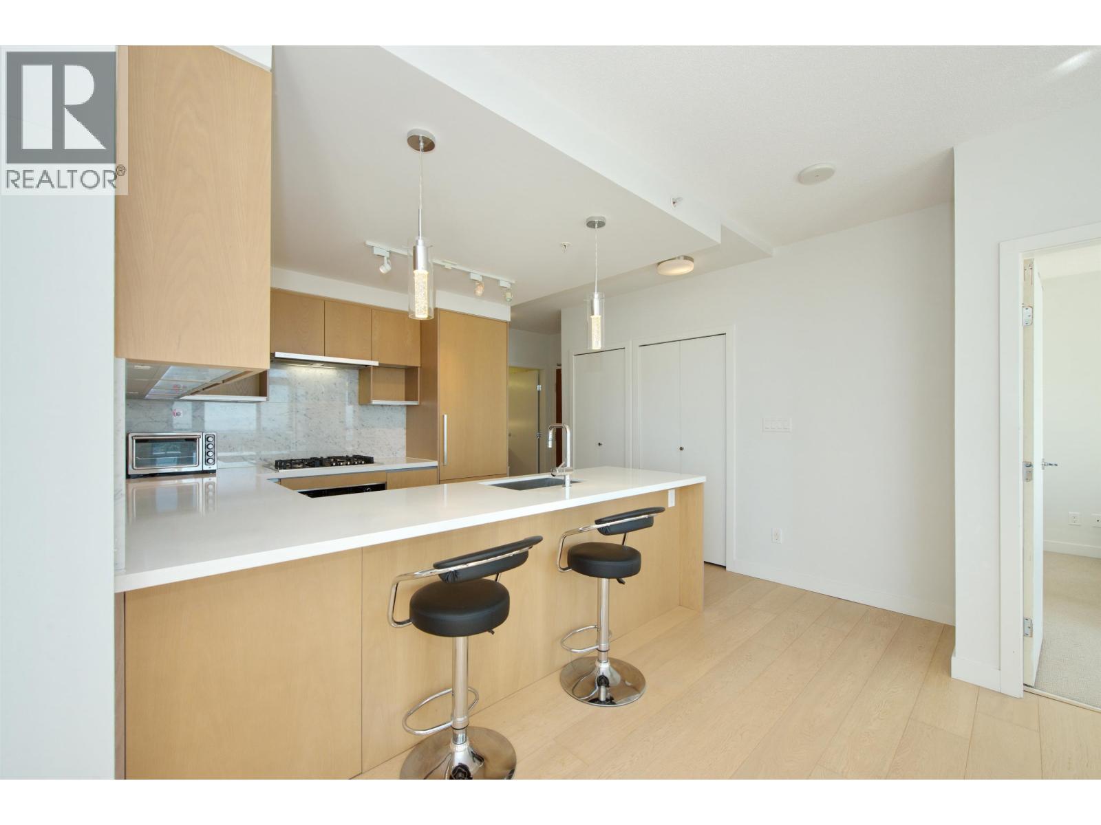 Photo 8 of 1802 6588 Nelson Avenue, Burnaby BC